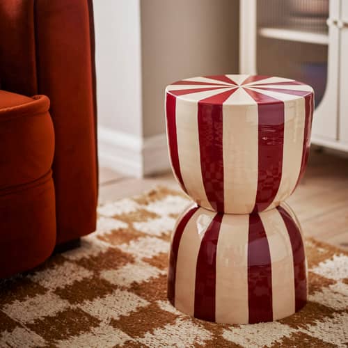 Vrea End table metal red / Ø 31 x H 46 cm - Bloomingville - Dark red & beige - Iron, MDF