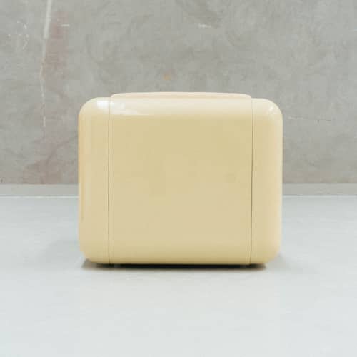 Fauteuil rembourré T4 / Fibre de verre - UMA OBJECTS - Crème Soda - Fibre de verre, Mousse, Tissu