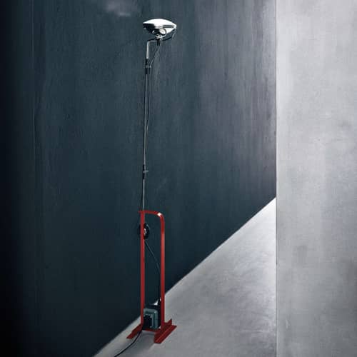 Lampadaire Toio LED / Castiglioni, 1962 - Hauteur réglable - Flos - Rouge - Acier