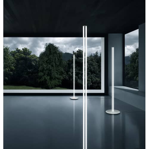 Stehleuchte Coordinates F grau silber metall LED / H 200 cm - Flos - Silberfarben - extrudiertes Aluminium