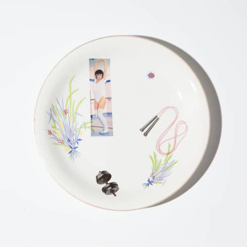 Piatto 04,91_Tableware ceramica multicolore / Gym Tonic - Screziato e serigrafato / Articolo unico - MARION MAILAENDER - Gym Tonic (modello casuale) - Porcellana