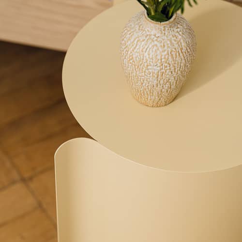 Table d\'appoint Wa métal jaune / Ø 32 x H 50 cm - NOO.MA - Jaune beurre - Acier thermolaqué