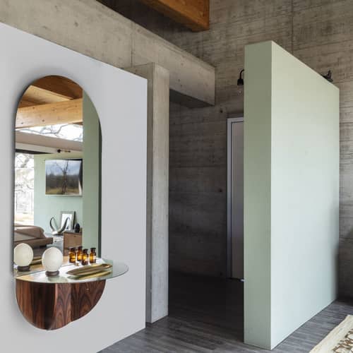 Miroir mural Brame   / Console - Plateau rabattable - L 80 x H 180 x P 47 cm - Mogg - Plateau doré oxydé / Palissandre - MDF plaqué palissandre, Verre