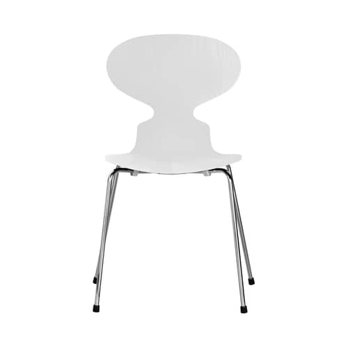 Fourmi Stacking chair wood white / Teinted wood - Arne Jacobsen, 1952 - Fritz Hansen - White / Chrome-plated base, legs - Plywood: tinted ash, Steel