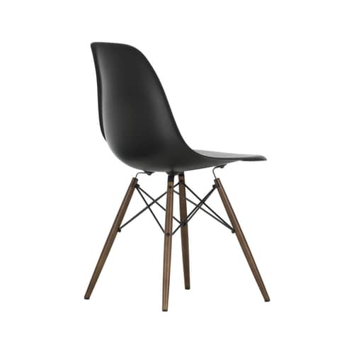 RE DSW - Eames Plastic Side Chair Chair plastic material black / (1950) - Dark wood legs / Recycled - Vitra - Black / dark maple - , Post-consumer recycled plastic