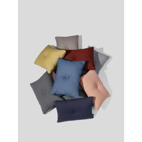 Coussin Dot - Steelcut Trio tissu bleu / 60 x 45 cm - Hay - Bleu Foncé - Tissu Kvadrat
