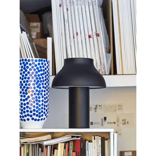 PC Small Table lamp metal black / H 33 cm - Aluminium - Hay - Black - Anodized aluminium