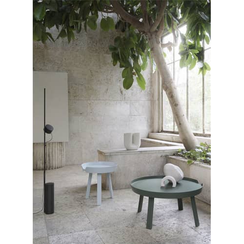 Around Small Coffee table wood blue / Ø 45 x H 46 cm - Muuto - Light blue - Tinted ashwood