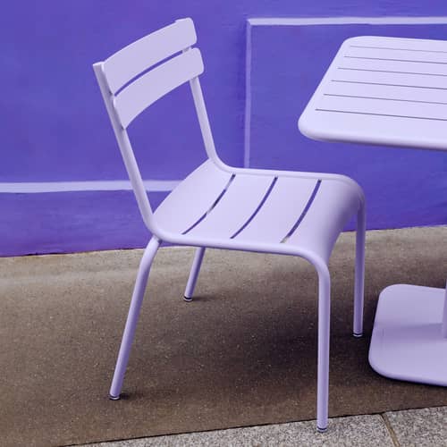 Sedia impilabile Luxembourg metallo viola / Alluminio - Fermob - Marshmallow - Alluminio laccato
