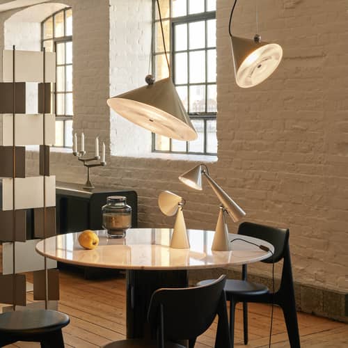 Suspension Pose LED métal beige / Ø 25 x H 24.5 cm - Orientable - Tom Dixon - Beige Mastic - Acier thermolaqué