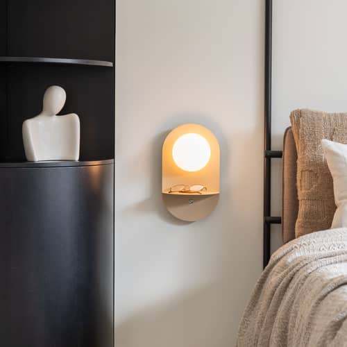 Applique con presa Tokyo metallo beige / Porta USB integrata - It\'s about Romi - Beige - Ferro, Vetro