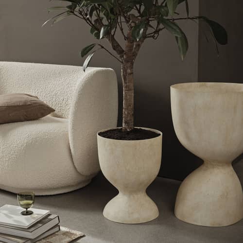 Vaso per fiori Evoke Medium corian beige / Ø 35 x H 45 cm - 19.7L / Fibra - Ferm Living - Ø 35 x H 45 cm / Sabbia - Fibra di pietra