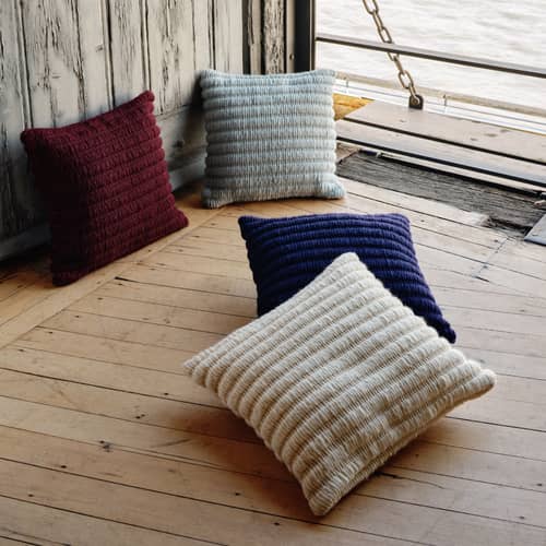 Coussin Ridge bleu / 45 x 45 cm - Tissé main - Tom Dixon - Indigo - Coton, Laine