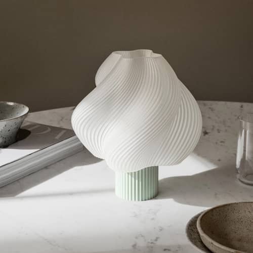 Lampe sans fil rechargeable Soft Serve vert - CRÈME ATELIER - Vert matcha / blanc - PLA recyclé