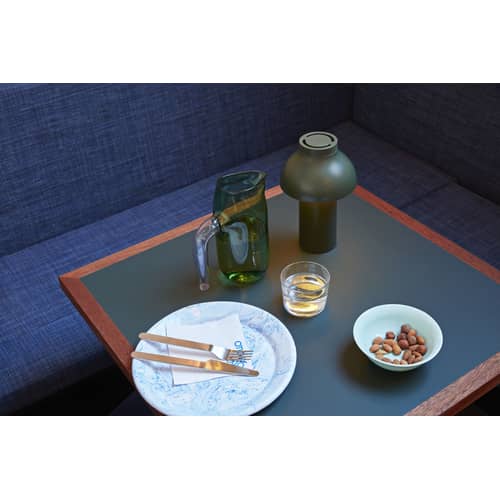 Lampe extérieur sans fil rechargeable PC Portable plastique vert / Pierre Charpin - Hay - Olive - Polyéthylène