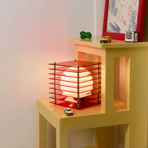 Lampe de table Lop Small Square plastique rouge / Lauréat Archiproducts Design Award - BANG - Rouge - Acrylique, Inox, Verre