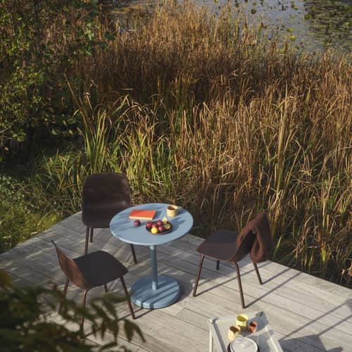 Stuhl Fiber OUTDOOR plastikmaterial braun / Recycelbarer Kunststoff - Muuto - Rotbraun - 100 % recycelter Kunststoff, thermolackierter Stahl