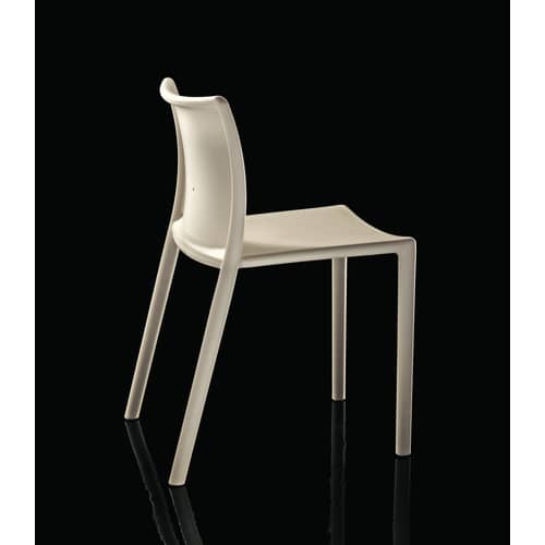 Chaise empilable Air-Chair noir / Jasper Morrison, 2000 - Magis - Noir - Polypropylène chargé de fibre de verre