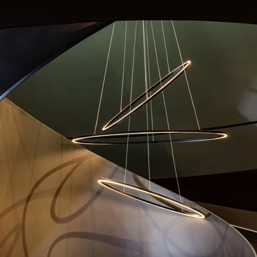 Pendelleuchte Ellisse Triple LED metall weiß / 135 x 70 cm - Licht nach oben & unten - Nemo - Weiß - extrudiertes Aluminium, Methacrylate