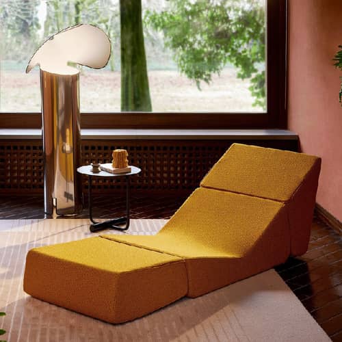 Poltroncina Galeotta tessuto giallo / Poltrona trasformabile - Riedizione del 1968 - Zanotta - Giallo (Tocco 32015 ) - Espanso, Tessuto
