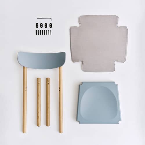 Chaise rembourrée Pack 11 / Dossier polypropylène - Hay - Tissu gris bleuté (Remix 606) / Dossier bleu / Chêne - Chêne huilé, Polypropylène recyclé, Tissu