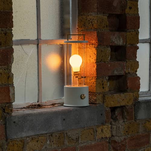 Lampe sans fil rechargeable The Muse 2.0 métal blanc / IP44 - TALA - Blanc Candlenut - Aluminium, Verre borosilicaté