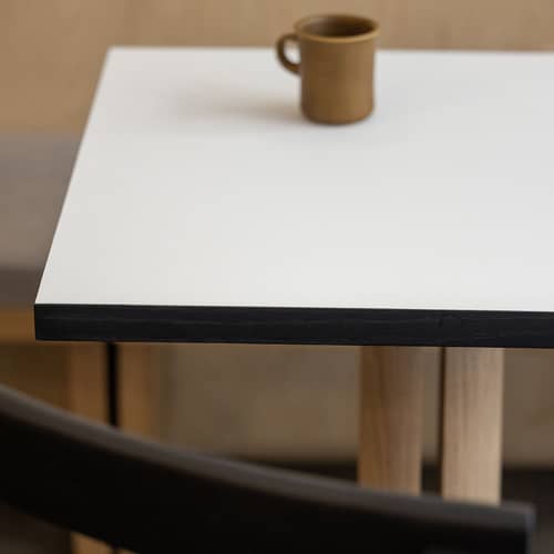 Toucan Square table wood white / 65 x 65 cm - KANN DESIGN - White - Polyrey® HPL laminate, Solid oak, Steel