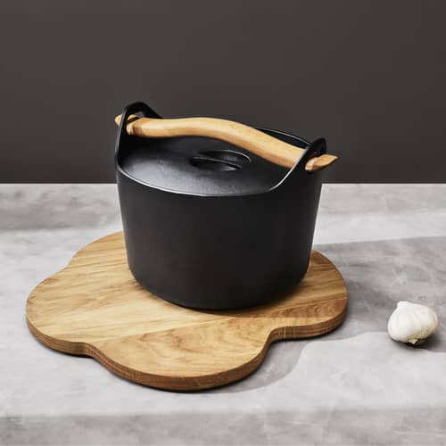 Cocotte Sarpaneva métal noir / Fonte, 3L - Tous feux / Timo Sarpaneva, 1960 - Iittala - Noir / Bois - Bois, Fonte émaillée