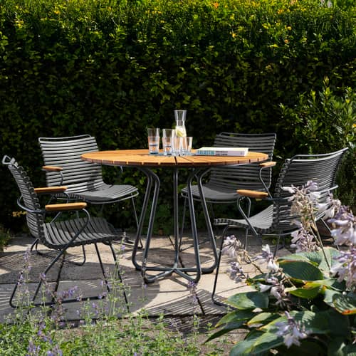 Fauteuil Click Dining plastique gris / Accoudoirs bambou - Houe - Gris foncé - Acier thermolaqué, Bambou, Polypropylène