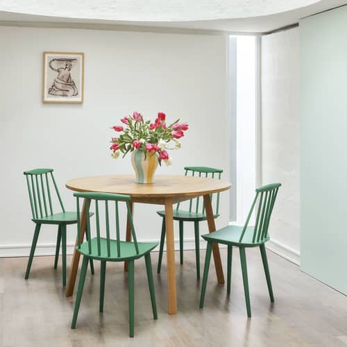 Chaise J77 bois vert / Réédition années 60 - Hay - Vert sauge - Hêtre massif, Placage de hêtre