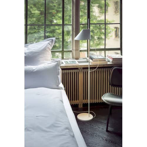 Lampadaire Yuh LED métal noir / Orientable - H 140 cm - Louis Poulsen - Noir - Aluminium laqué, Laiton