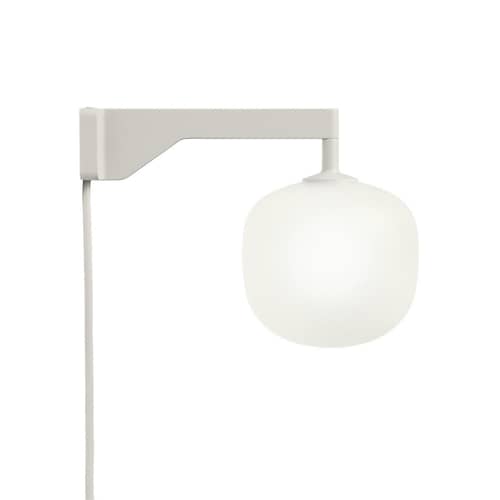 Wandleuchte mit Stromkabel Rime glas grau / Mundgeblasenes Glas - Muuto - Grau / Weiße Kugel - Aluminium, mundgeblasenes Glas