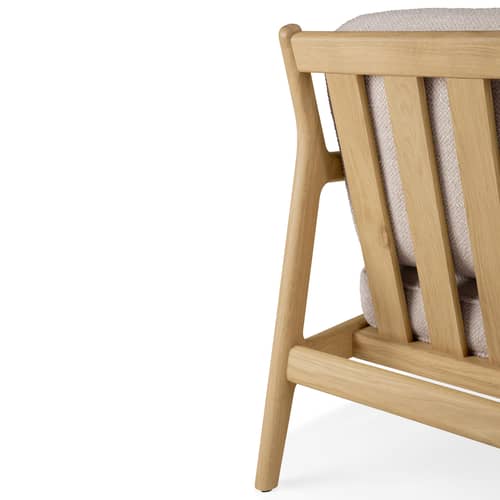 Fauteuil rembourré Jack Indoor tissu beige - Ethnicraft - Tissu ivoire / Chêne naturel - Chêne massif, Mousse HR, Tissu