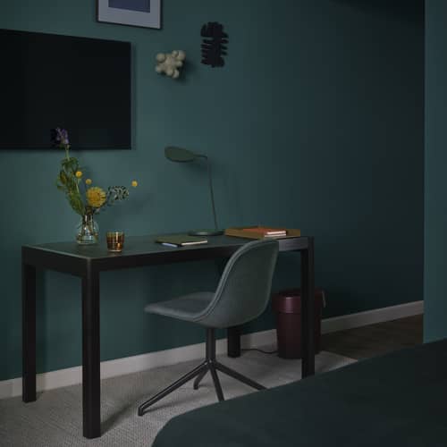 Tischleuchte Leaf LED metall grün - Muuto - Dunkelgrün - Aluminium