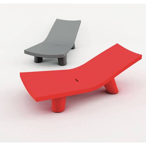 Sdraio fissa Low Lita Lounge materiale plastico bianco - Slide - Bianco Latte - Polietilene riciclabile
