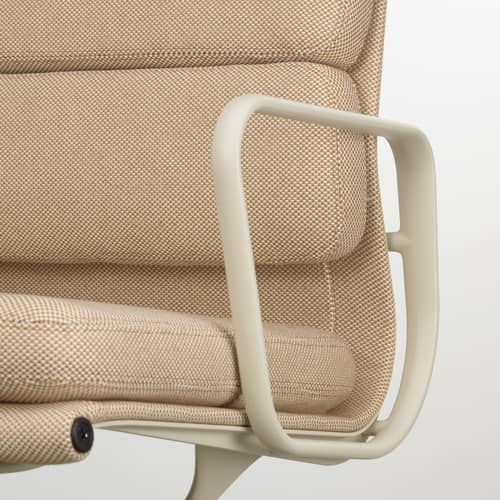 Soft Pad EA 208 Swivel armchair textile beige / Eames (1969) - Vitra - Papyrus Cream (RE Laser Fabric) / Base, leg chalk - die-cast aluminium, Fabric, Polyurethane foam