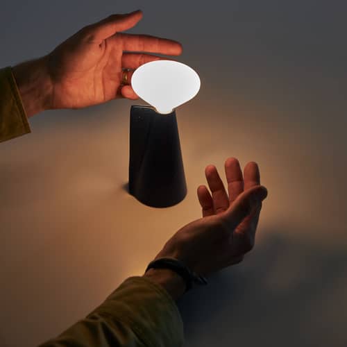 Lampe sans fil rechargeable Mantle métal bleu / Ø 8 x H 18 cm - TALA - Bleu Cobalt - Acier inoxydable