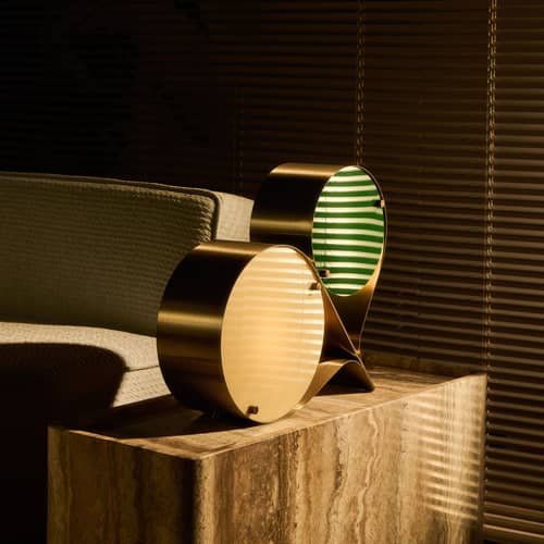 Coppia Table lamp metal green / L 54 cm - Gubi - Green Clover & Ivory / Steel - Plexiglas, Stainless steel