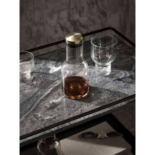Carafe Bottle     / 0,5 L - Bouchon laiton - Menu - Laiton / Transparent - Laiton, Silicone, Verre