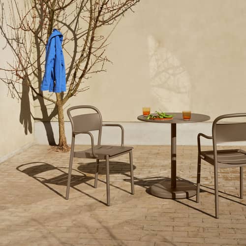 Fauteuil empilable Linear métal beige - Muuto - Taupe - Acier galvanisé thermolaqué