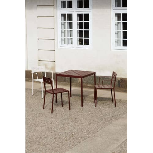 Tavolo quadrato Balcony metallo rosso / 75 x 76 cm - Acciaio - Hay - Ossido rosso - Acciaio verniciato a polvere