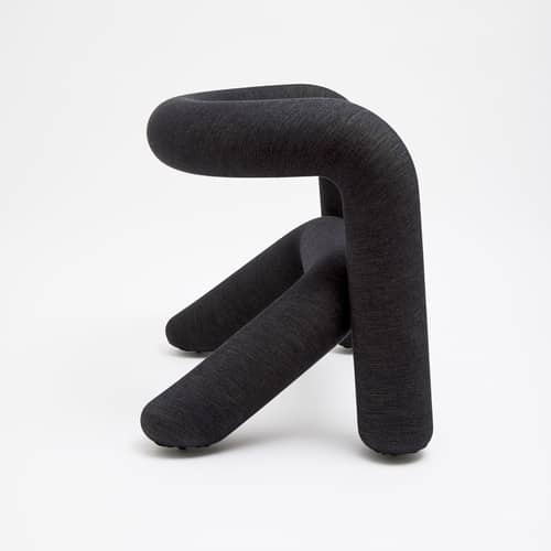 Gepolsterter Sessel Extra Bold textil schwarz / Stoff Kvadrat - Moustache - Schwarz-naturweiß (Stoff Kvadrat) - Schaumstoff, Stahl, Wolle