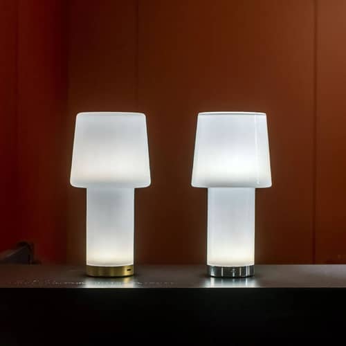 Lampe extérieur sans fil rechargeable Cameo LED - Fontana Arte - Or / Blanc brillant - Métal galvanisé, Verre soufflé