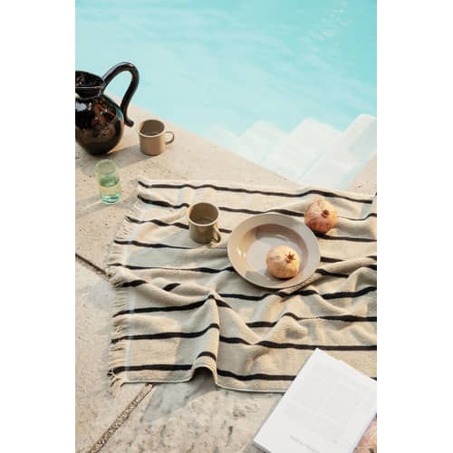 Servizio di piatti Yard Picnic metallo beige / Set 8 pezzi in metallo - Ferm Living - Beige Cashmere - Acciaio smaltato