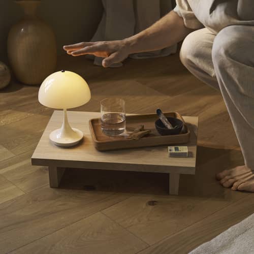 Lampe sans fil rechargeable Panthella 160 / LED - Ø 16 cm - Louis Poulsen - Beige opalin - Polycarbonate