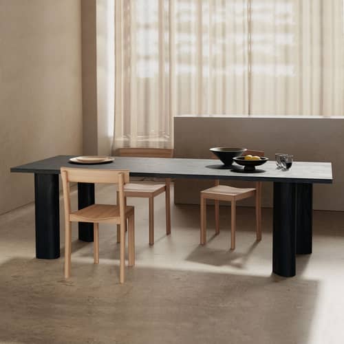 Tavolo rettangolare Galta Forte legno nero / 240 x 90 cm - KANN DESIGN - Quercia nera - Impiallacciatura rovere tinto, Massello di quercia colorato