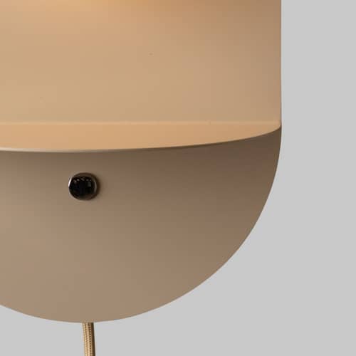 Applique con presa Tokyo metallo beige / Porta USB integrata - It\'s about Romi - Beige - Ferro, Vetro