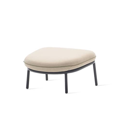 Poggiapiedi Kodo tessuto beige / 73 x 68 cm - Vincent Sheppard - Beige Mandorla / Gambe Grigio Fossile - Alluminio termolaccato, Espanso, Tessuto per esterni