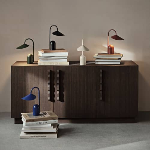 Schnurlosleuchte Arum LED metall rot - Ferm Living - Oxidrot - Aluminium, Eisen