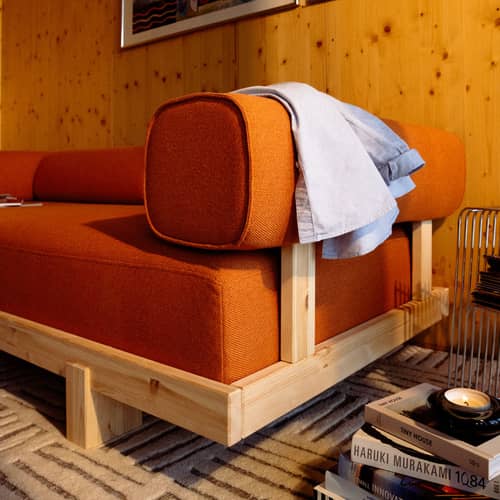 Canapé convertible Stay tissu orange / Lit 1 place - L 214 cm - KARUP - Orange vintage (662) / Pin brut (100) - Mousse haute résilience, Pin massif, Tissu